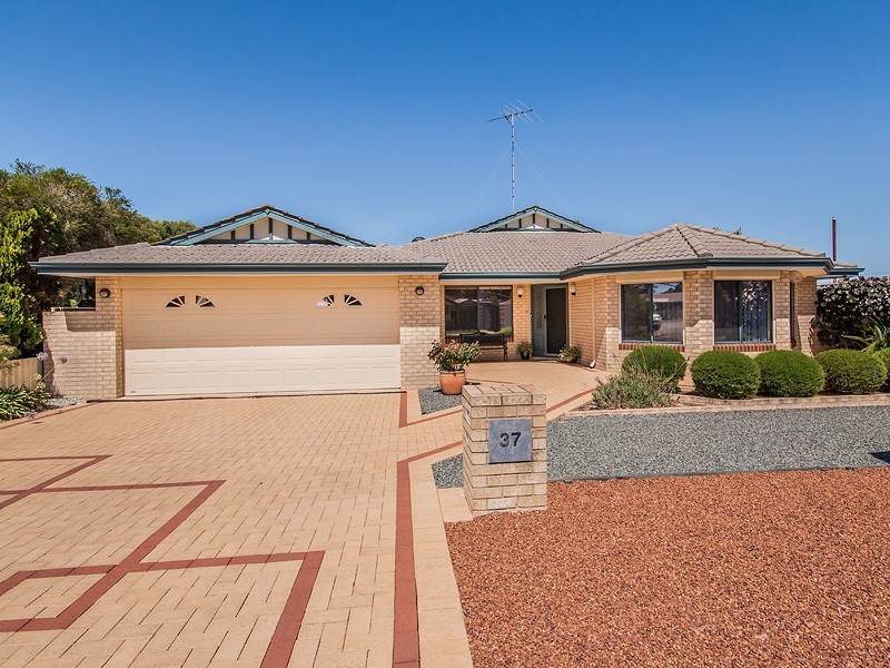 37 Janice Avenue, Falcon WA 6210