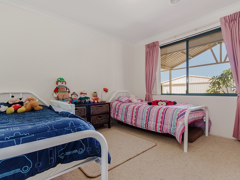 37 Janice Avenue, Falcon WA 6210