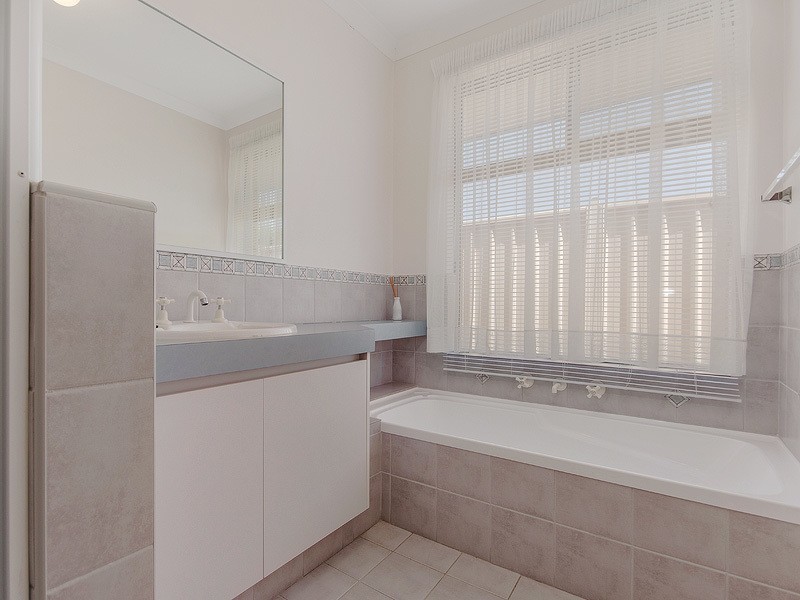 37 Janice Avenue, Falcon WA 6210