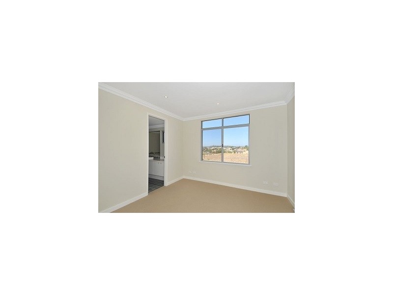 11/18 Caspian Drive, Wannanup WA 6210