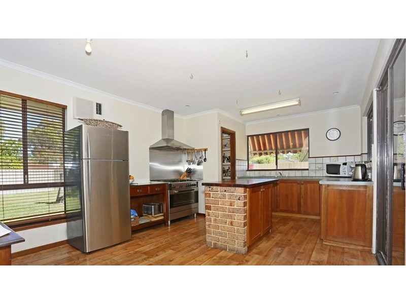 16 Darbal Road, Greenfields WA 6210