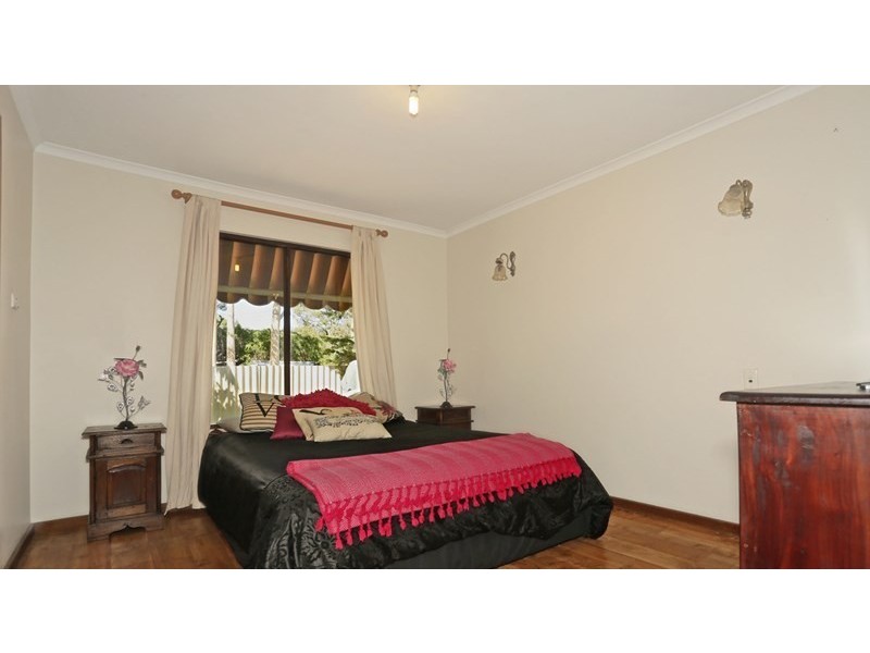 16 Darbal Road, Greenfields WA 6210