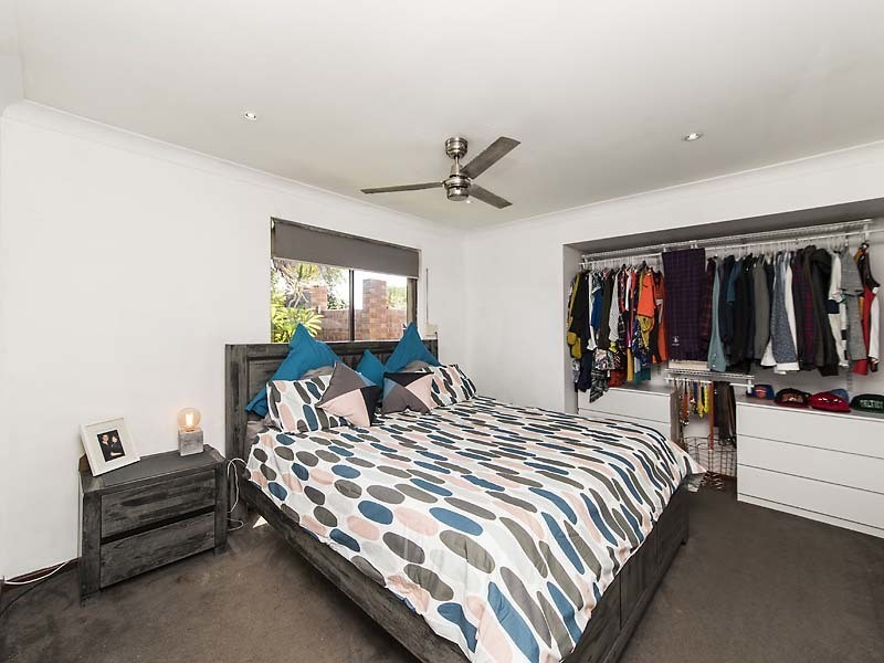 60 Kenton Way, Rockingham WA 6168