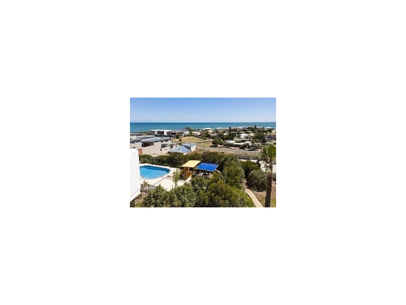 18A/6 Valley Road, Halls Head WA 6210