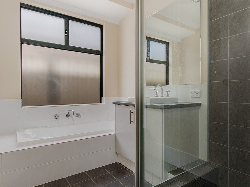 19 Newbridge Street, Meadow Springs WA 6210