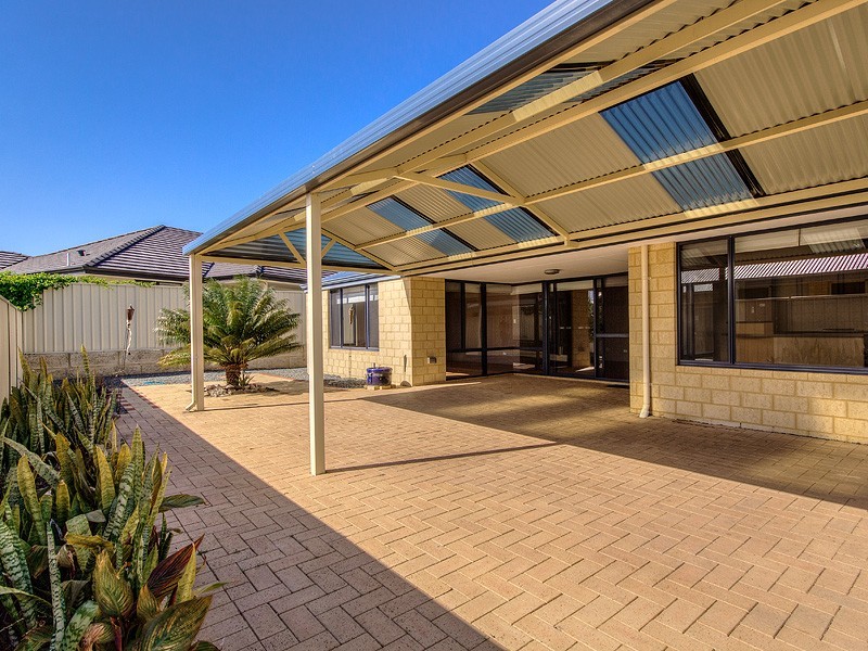 10 Lord Hobart Drive, Madora Bay WA 6210
