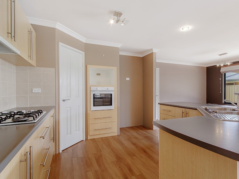 10 Lord Hobart Drive, Madora Bay WA 6210