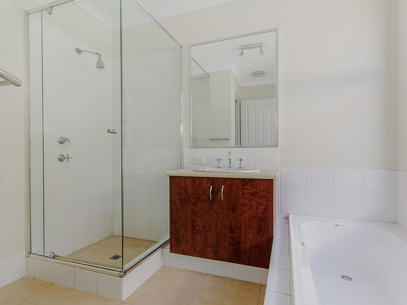 10 Lord Hobart Drive, Madora Bay WA 6210