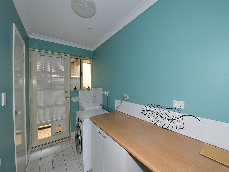 9 Coastal Retreat, Wannanup WA 6210