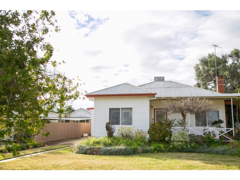 47 Edmondson Avenue, Griffith NSW 2680