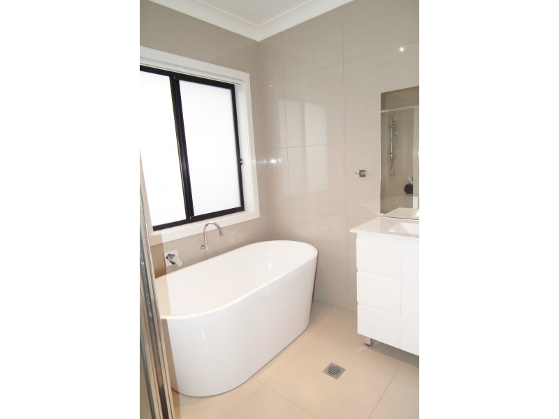 33B Franco Drive, Griffith NSW 2680