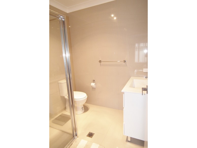 33B Franco Drive, Griffith NSW 2680