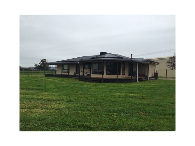 584 MORRIS ROAD, Lake Wyangan NSW 2680