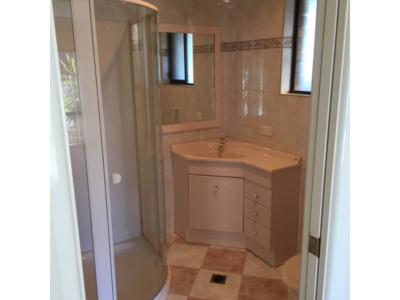 6 School Street, Griffith NSW 2680