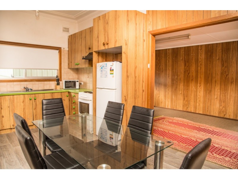 60 Benerembah Street, Griffith NSW 2680