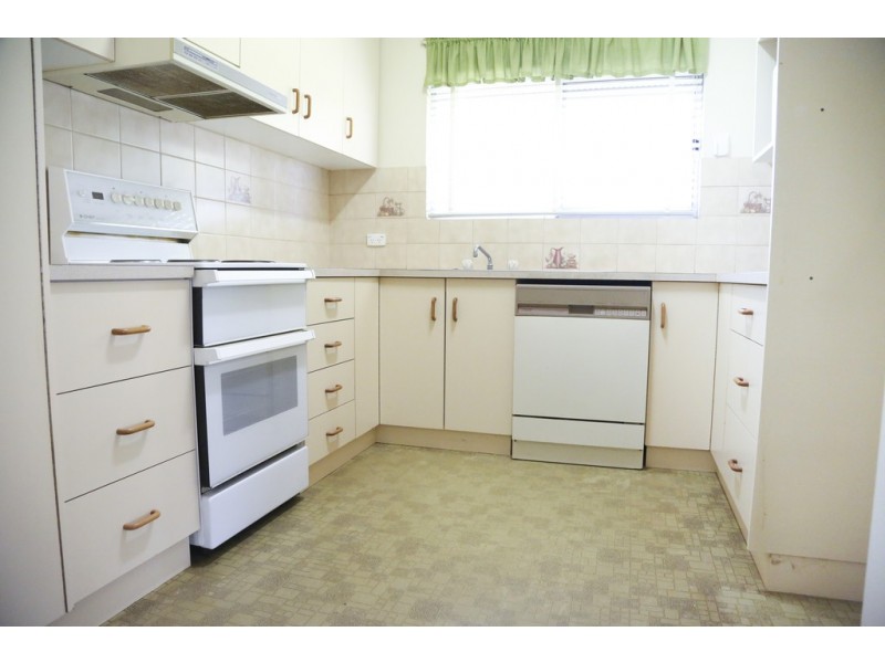 24 Marcus Street, Griffith NSW 2680