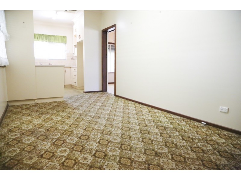 24 Marcus Street, Griffith NSW 2680