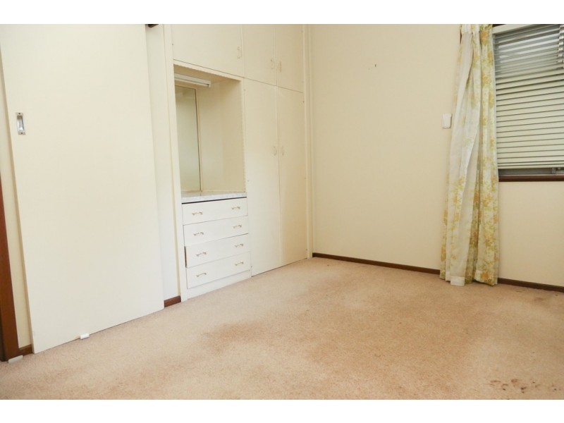 24 Marcus Street, Griffith NSW 2680