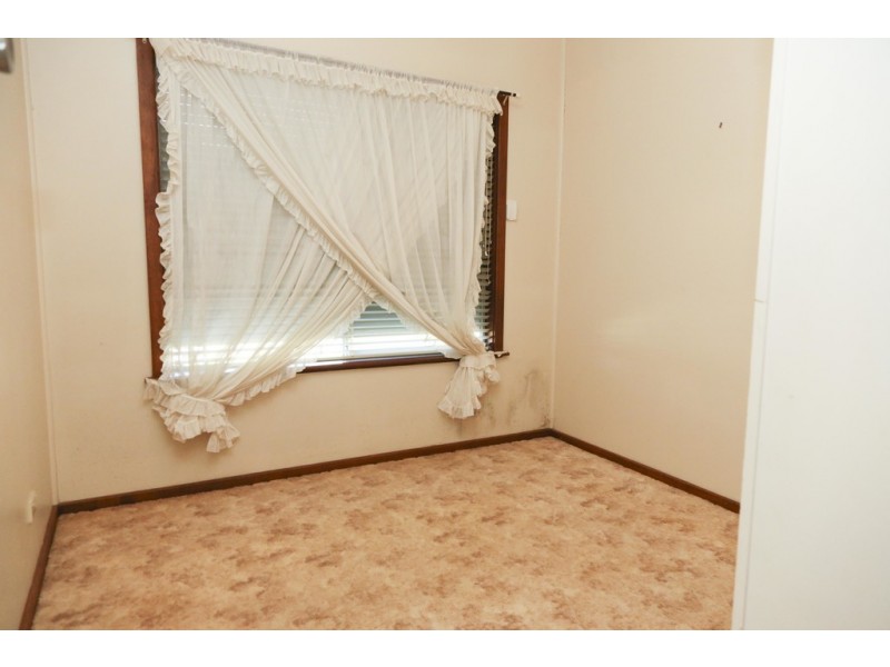 24 Marcus Street, Griffith NSW 2680