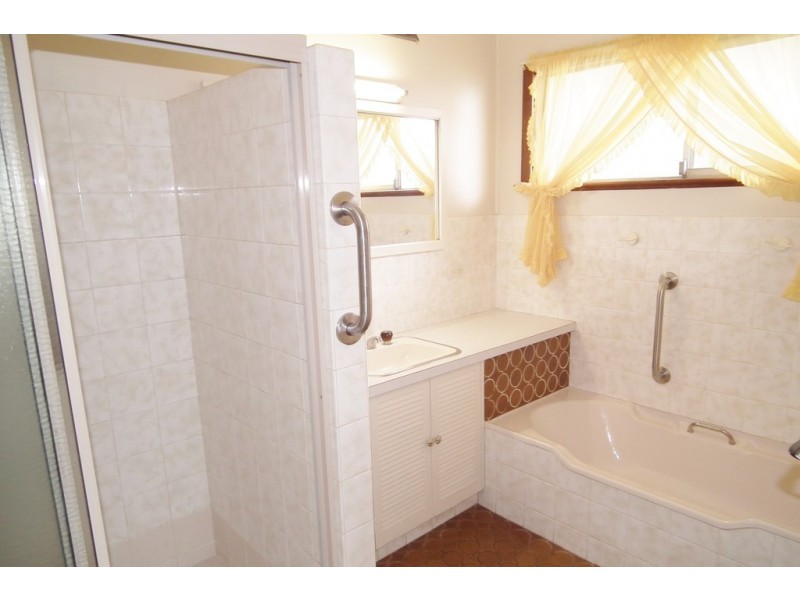 24 Marcus Street, Griffith NSW 2680