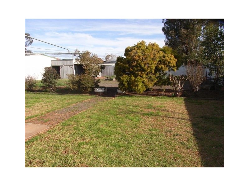 37 Leaver Street, Yenda NSW 2681