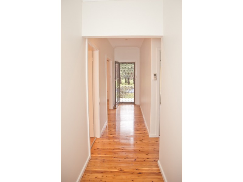 32 Langley Crescent, Griffith NSW 2680