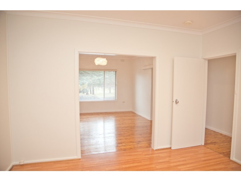 32 Langley Crescent, Griffith NSW 2680