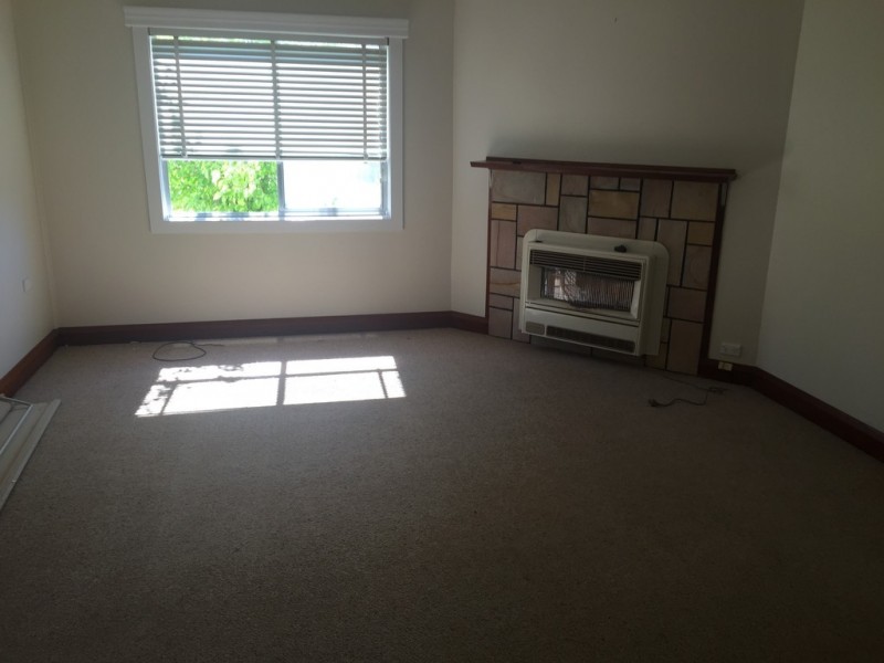 9 Gorton Street, Yoogali NSW 2680