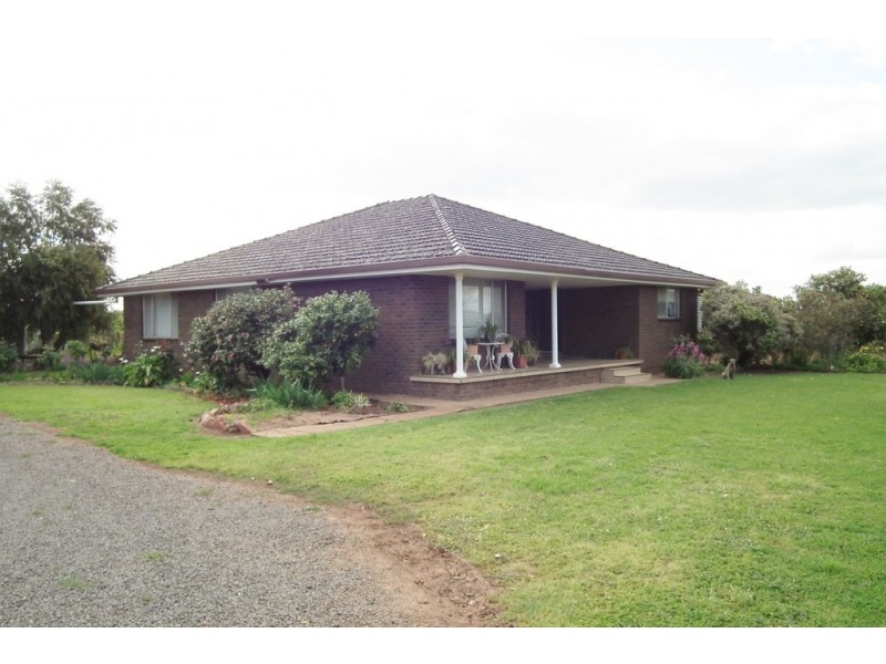 1355 Rodgers Road, Yenda NSW 2681