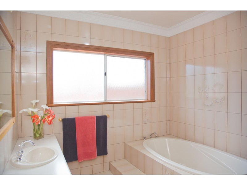 75B Wincey Road, Hanwood NSW 2680