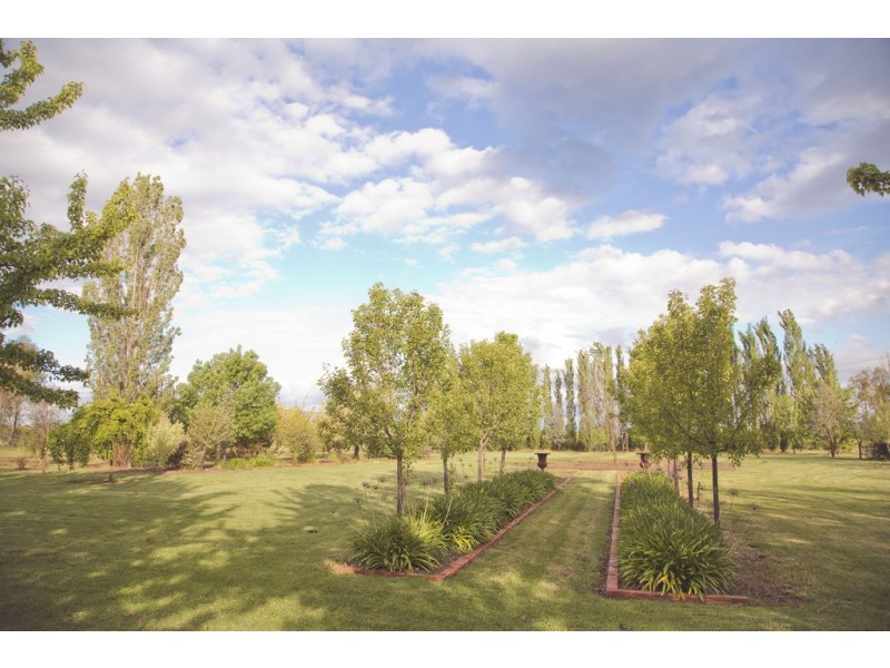 75B Wincey Road, Hanwood NSW 2680