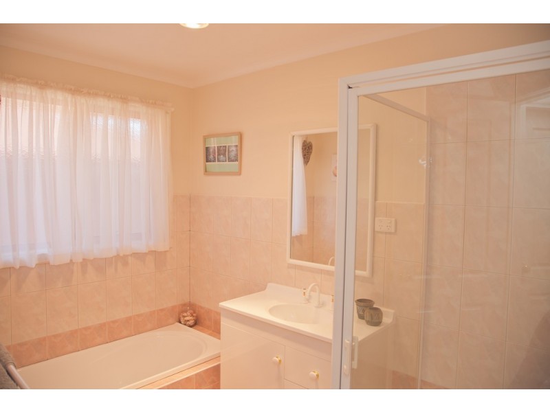 3/3 Kooba Street, Griffith NSW 2680