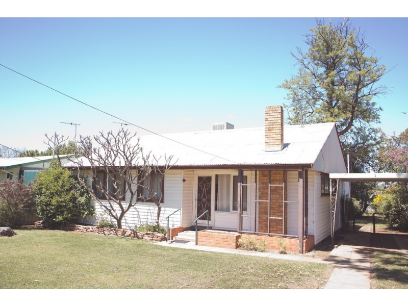 104 Macarthur Street, Griffith NSW 2680
