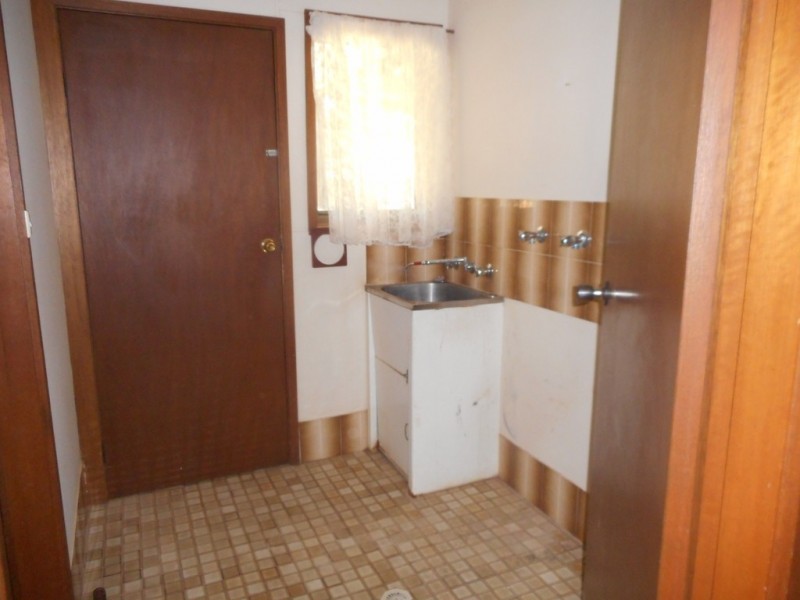 13 Florence Street, Hillston NSW 2675