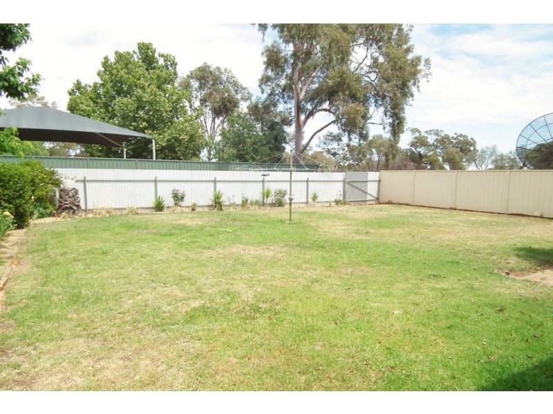 10 Noorla Street, Griffith NSW 2680