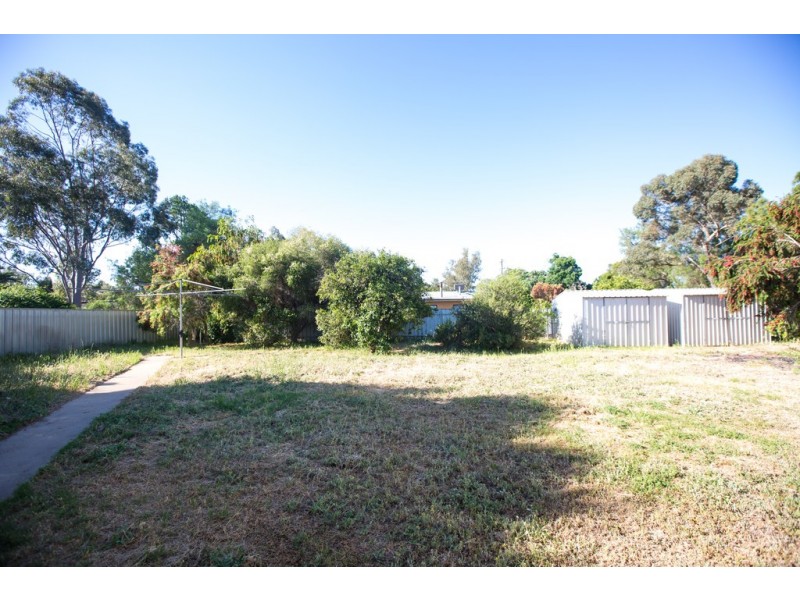 15 Hay Road, Darlington Point NSW 2706