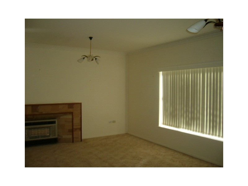 3 MURPHY CRESCENT, Griffith NSW 2680