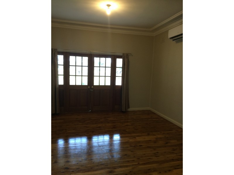 6 Binguie Street, Griffith NSW 2680