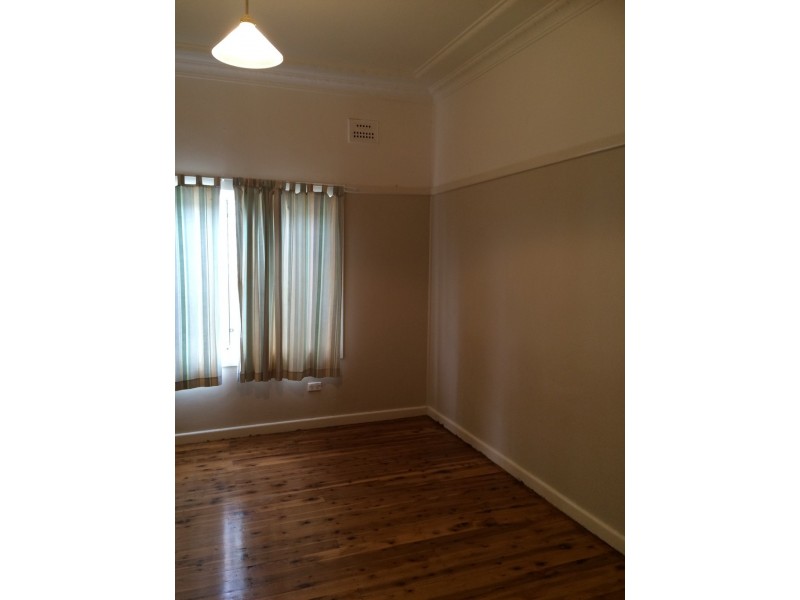 6 Binguie Street, Griffith NSW 2680