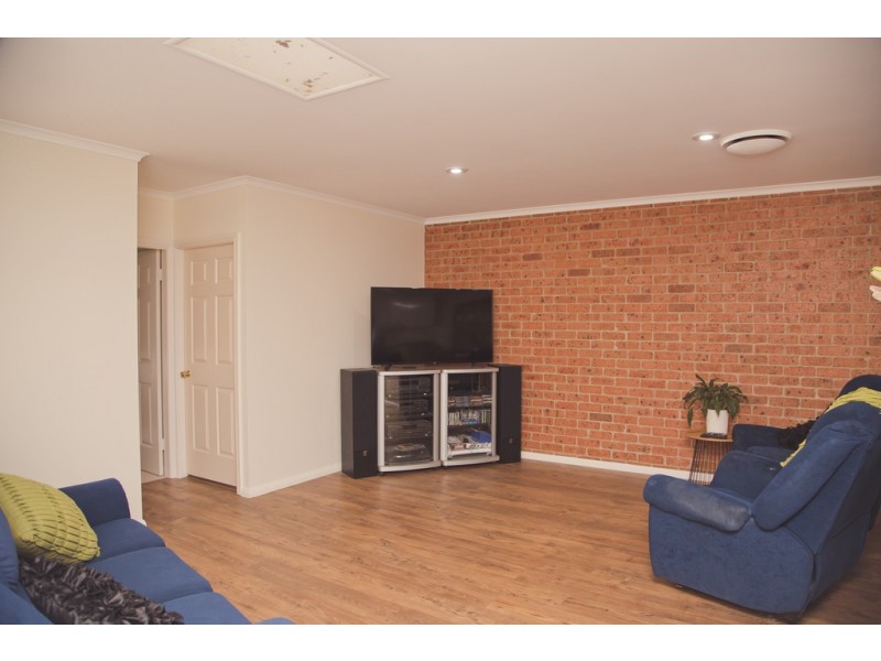 4 Halford Place, Griffith NSW 2680