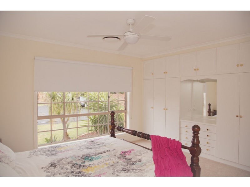 4 Halford Place, Griffith NSW 2680