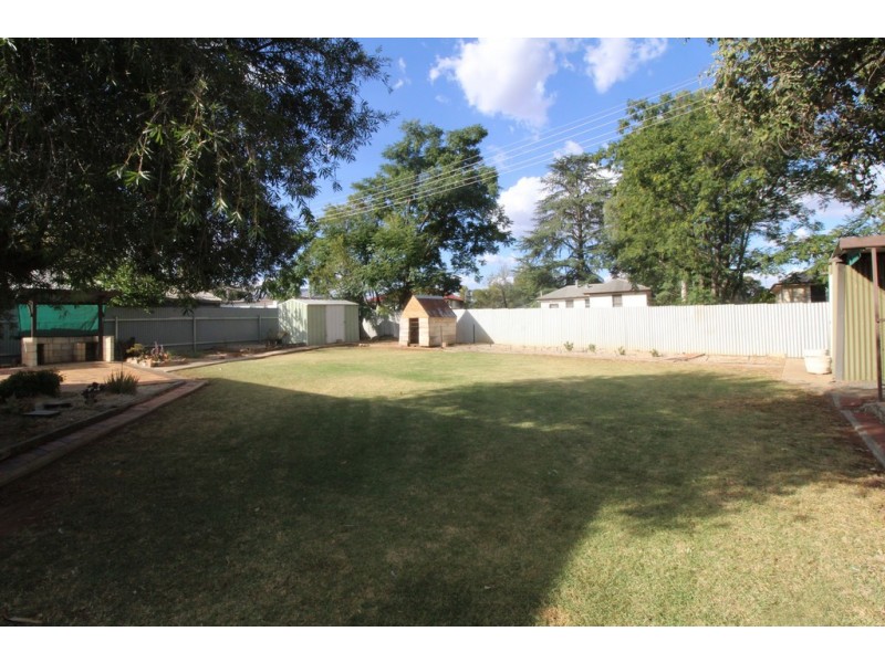 31 Curtin Street, Griffith NSW 2680