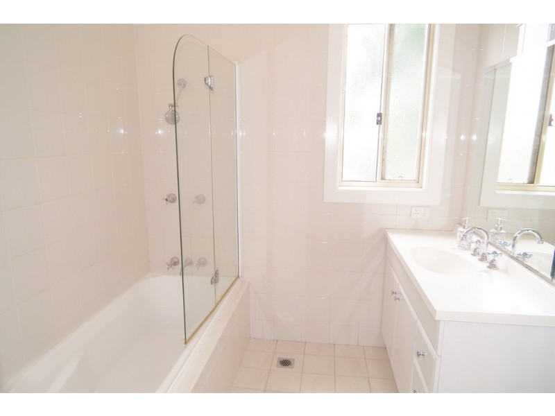 4 Wyangan Avenue, Griffith NSW 2680