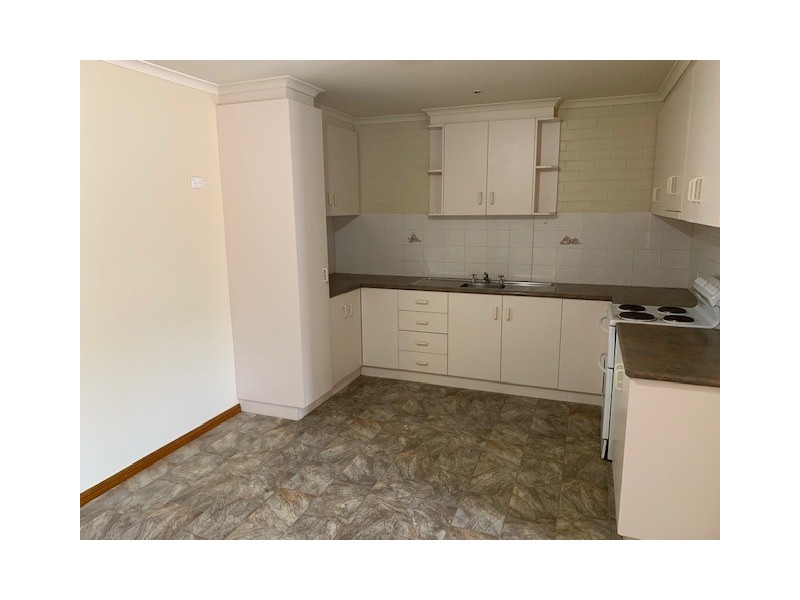 3/10-12 Rose Street, Hillston NSW 2675