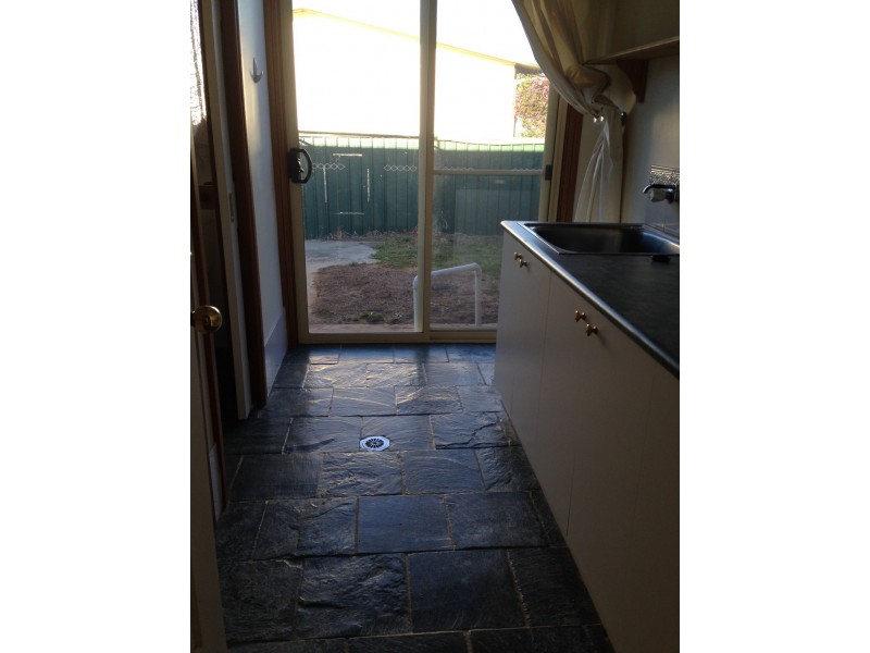 38 Campbell Street, Darlington Point NSW 2706