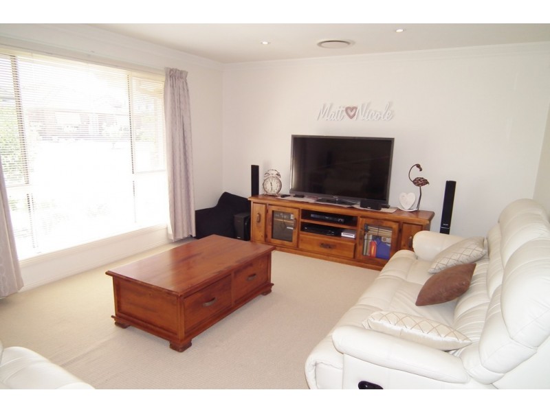 9 Simona Close, Griffith NSW 2680