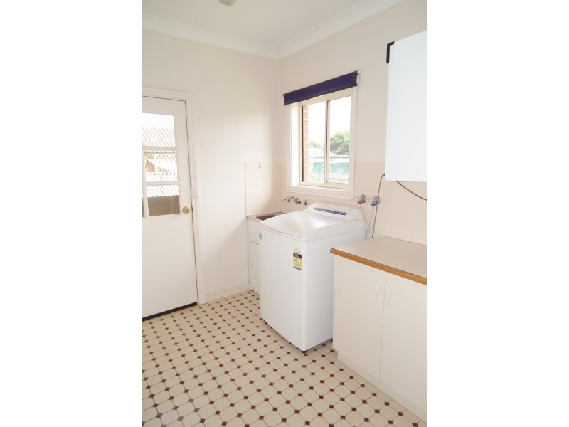 1 Aidan Close, Griffith NSW 2680