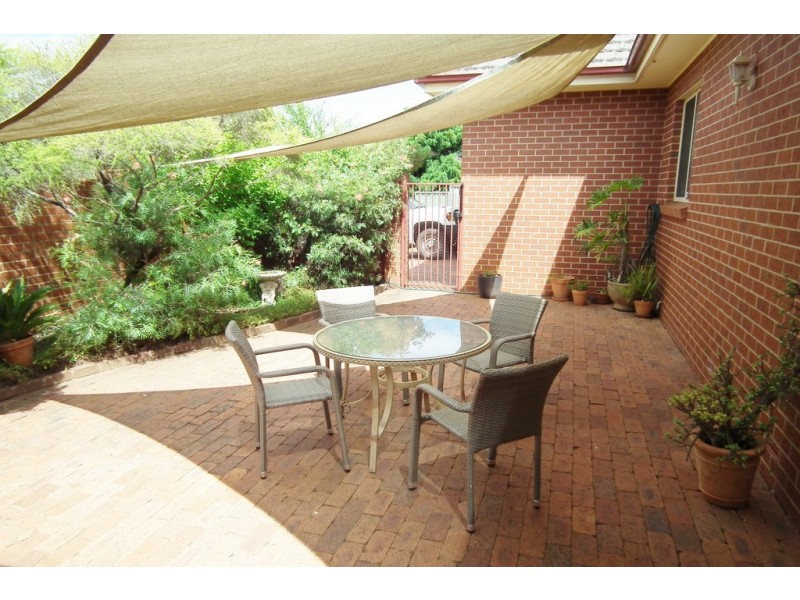 1 Aidan Close, Griffith NSW 2680