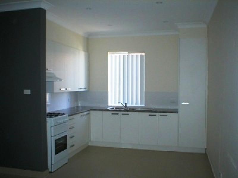 2/7 Kookora, Griffith NSW 2680
