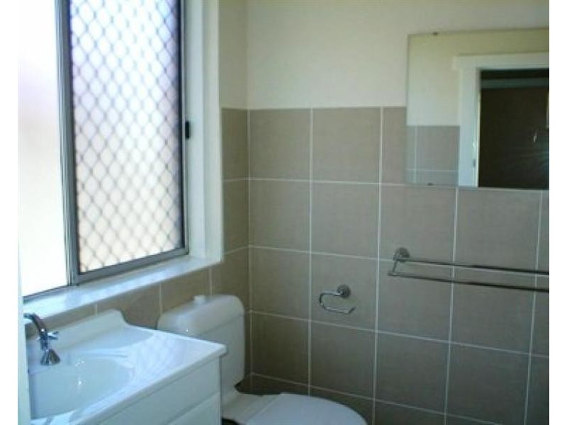2/7 Kookora, Griffith NSW 2680